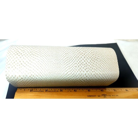 JIMMY CHOO Jumbo Textured Cream Eyeglasses Barrel Hard Case Magnetic EMPTY - Picture 7 of 7